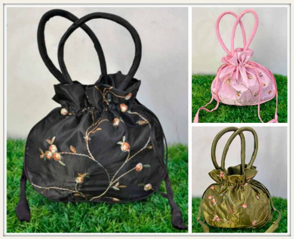 VINTAGE BOHEMIAN BAG Floral Embroidery Lined Satin Purse / Makeup Bag/ Jewelry Bag