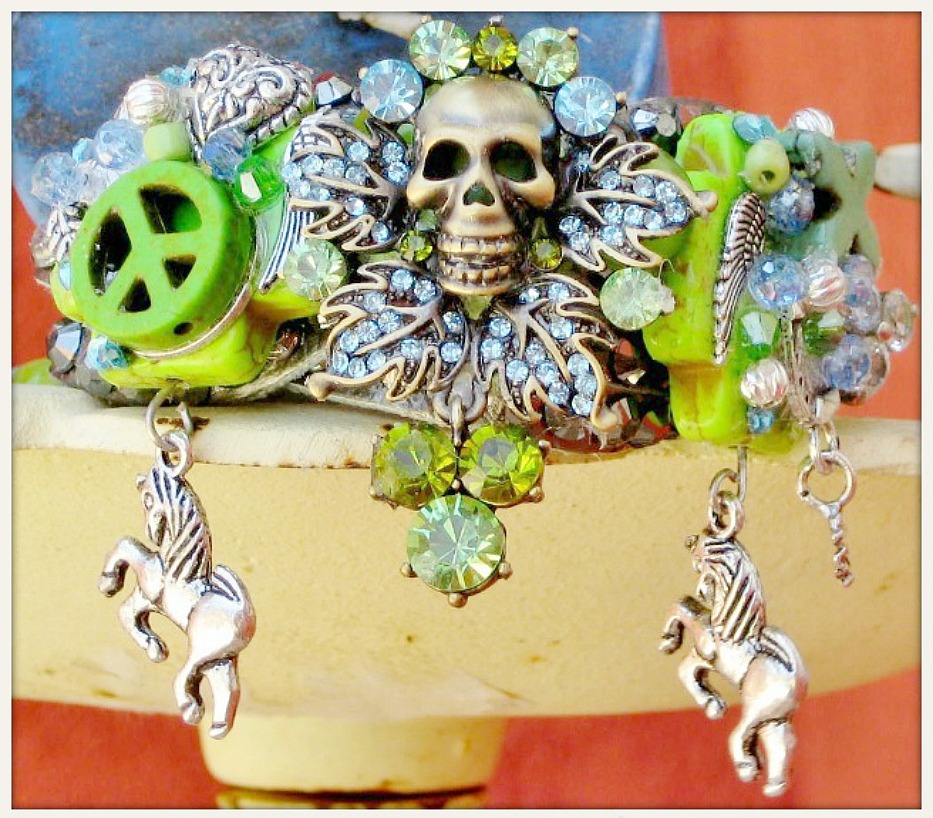 COWGIRLS ROCK CUFF Green Blue Rhinestone Skull Turquoise Cross Horse Collage Platinum Leather Bracelet