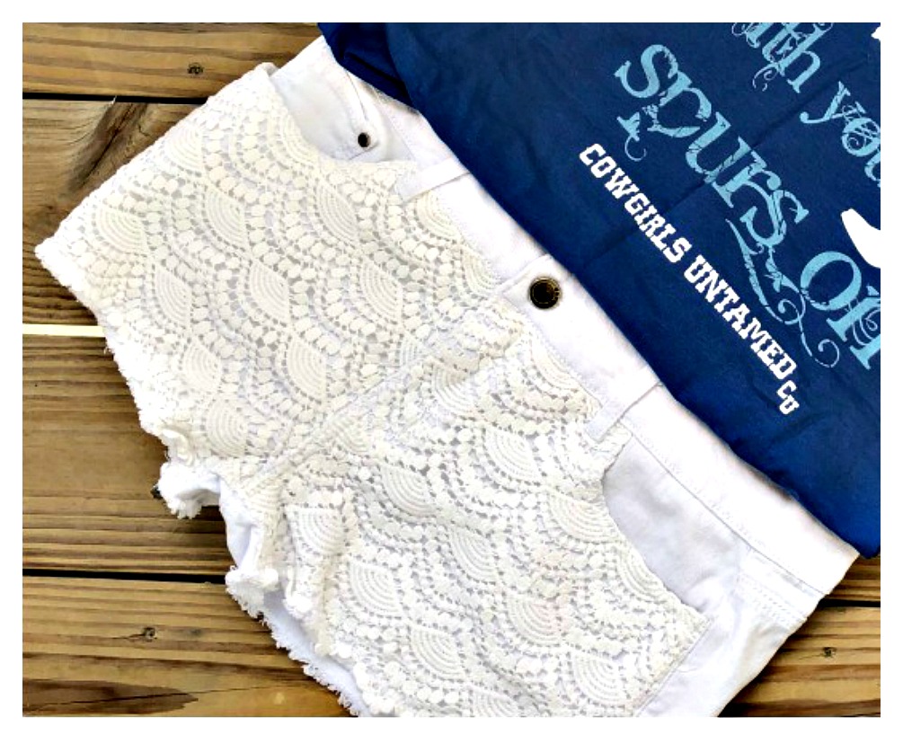 HOT KISS SHORTS White Crochet Lace Cut off Womens Jean Denim Shorts LAST PAIR Size 12/15