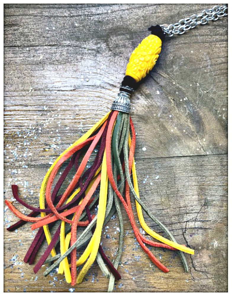 BOHEMIAN COWGIRL NECKLACE Yellow Shell Flower & Leather Tassel Pendant Silver Necklace